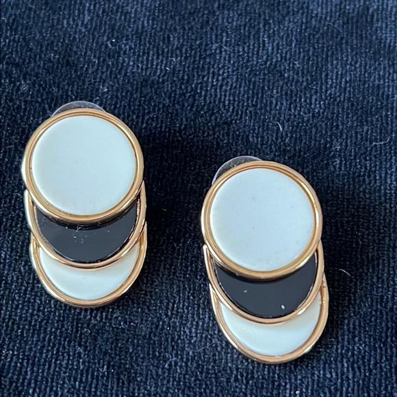 Kate Spade black and white statement necklace and earrings set - Picture 2 of 4